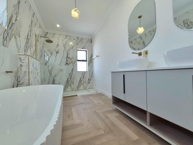 3 Bedroom Property for Sale in Seemeeu Park Western Cape